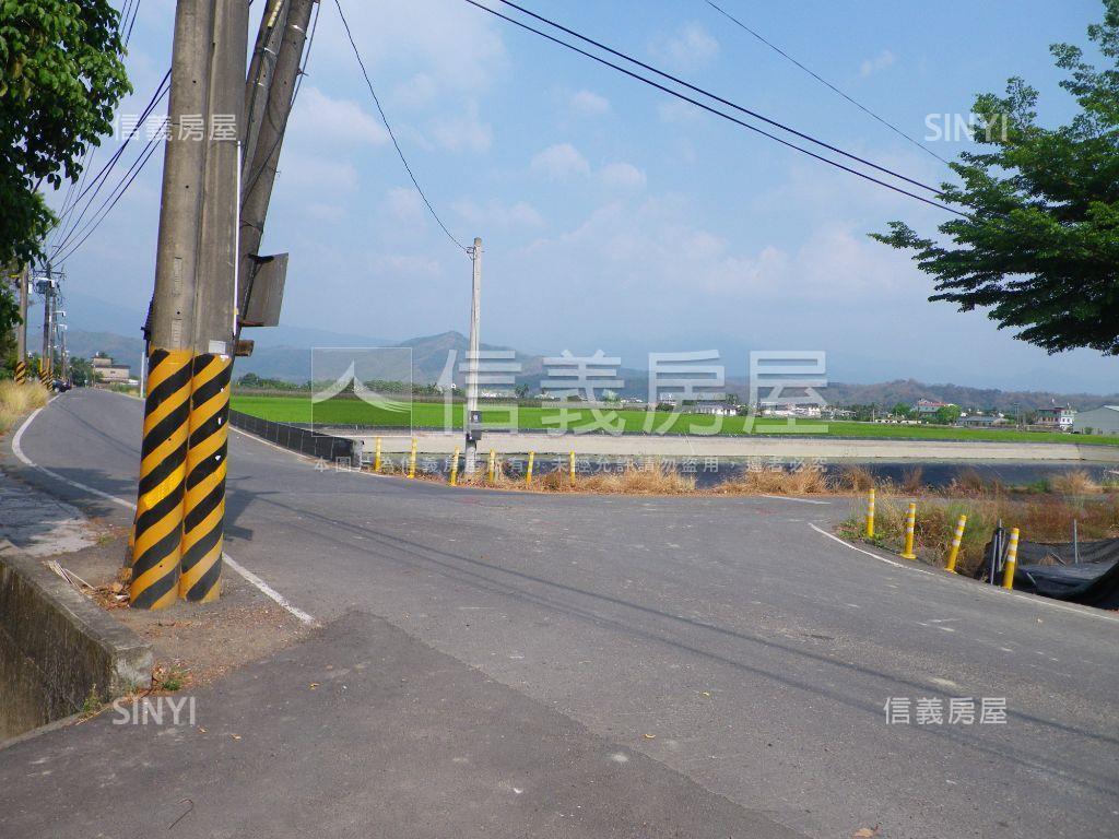 近美濃農會超市漂亮農地房屋室內格局與周邊環境