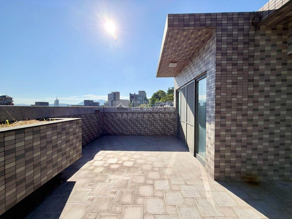 三代宅｜大坪數景觀樓中樓房屋室內格局與周邊環境