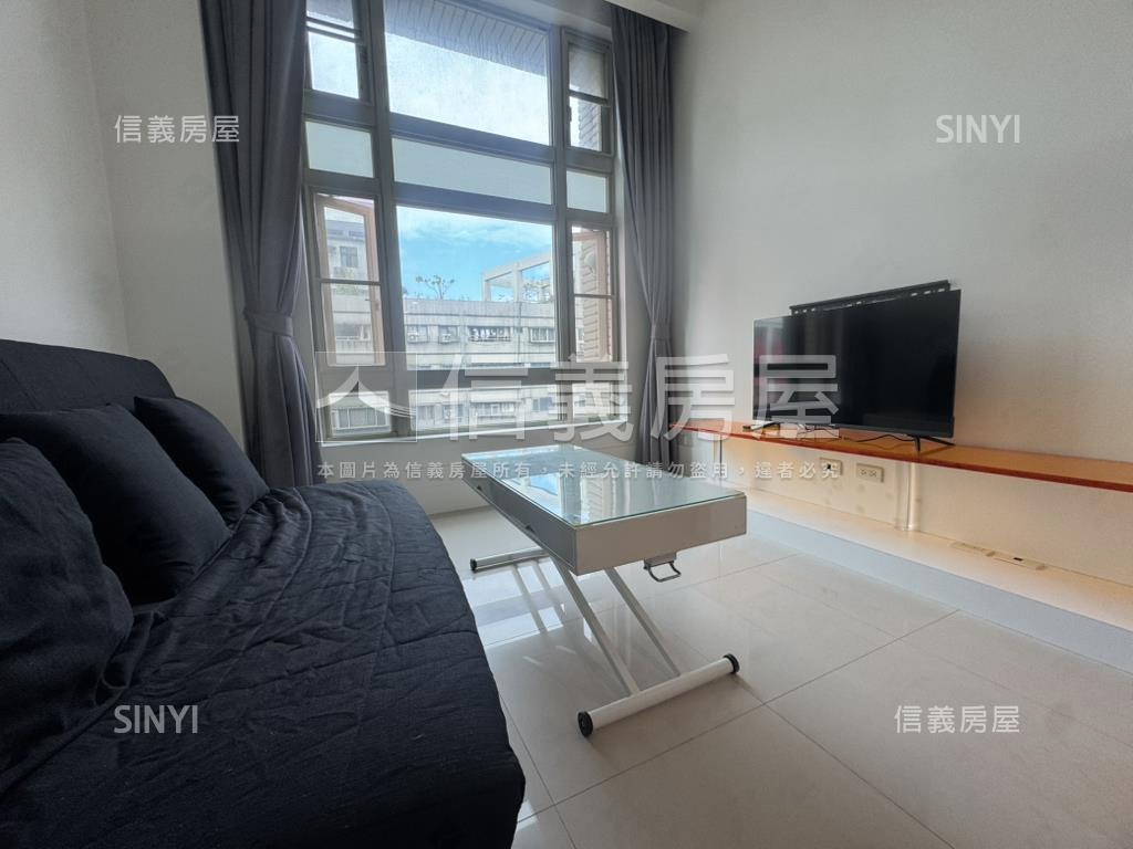 高樓明亮遠企之戀房屋室內格局與周邊環境