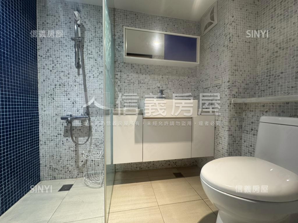 高樓明亮遠企之戀房屋室內格局與周邊環境