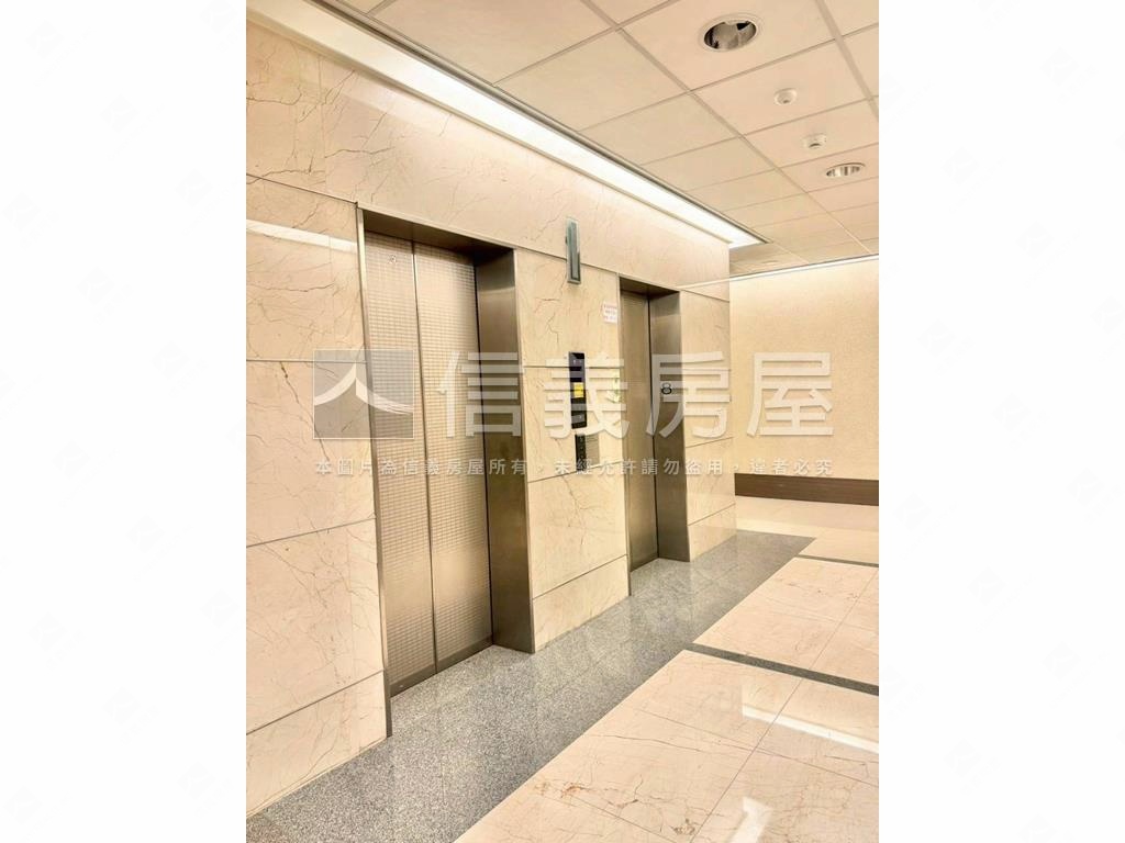 高樓明亮遠企之戀房屋室內格局與周邊環境