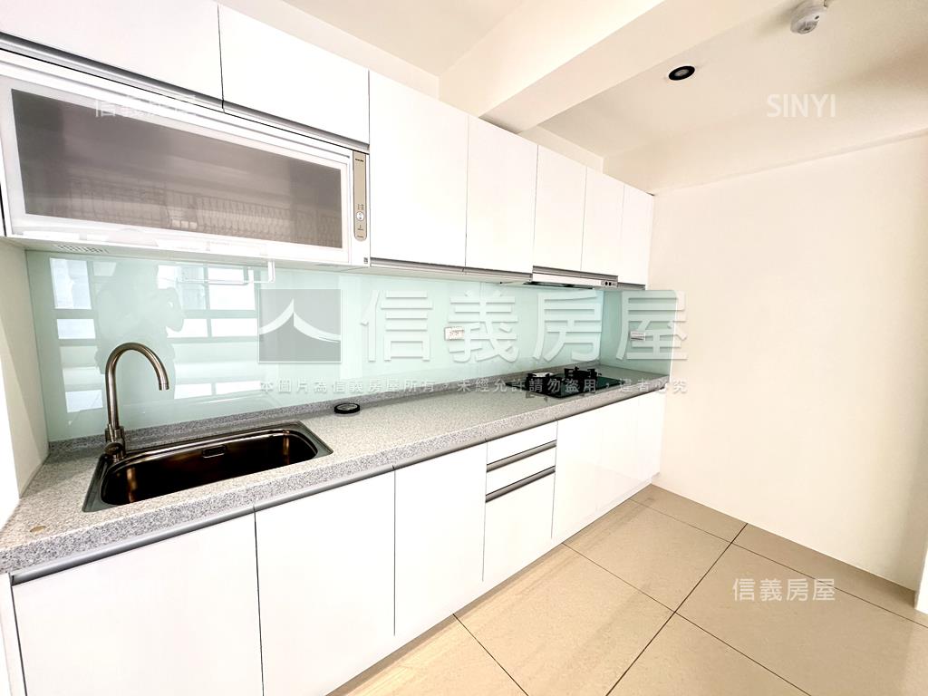 專任中港運動公園明亮華廈房屋室內格局與周邊環境