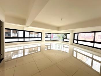 專任中港運動公園明亮華廈