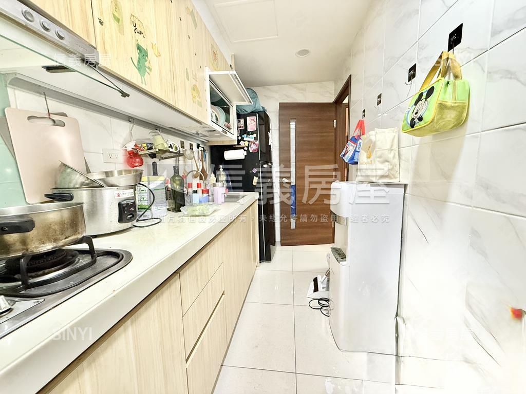 邊間採光佳｜青年時代房屋室內格局與周邊環境
