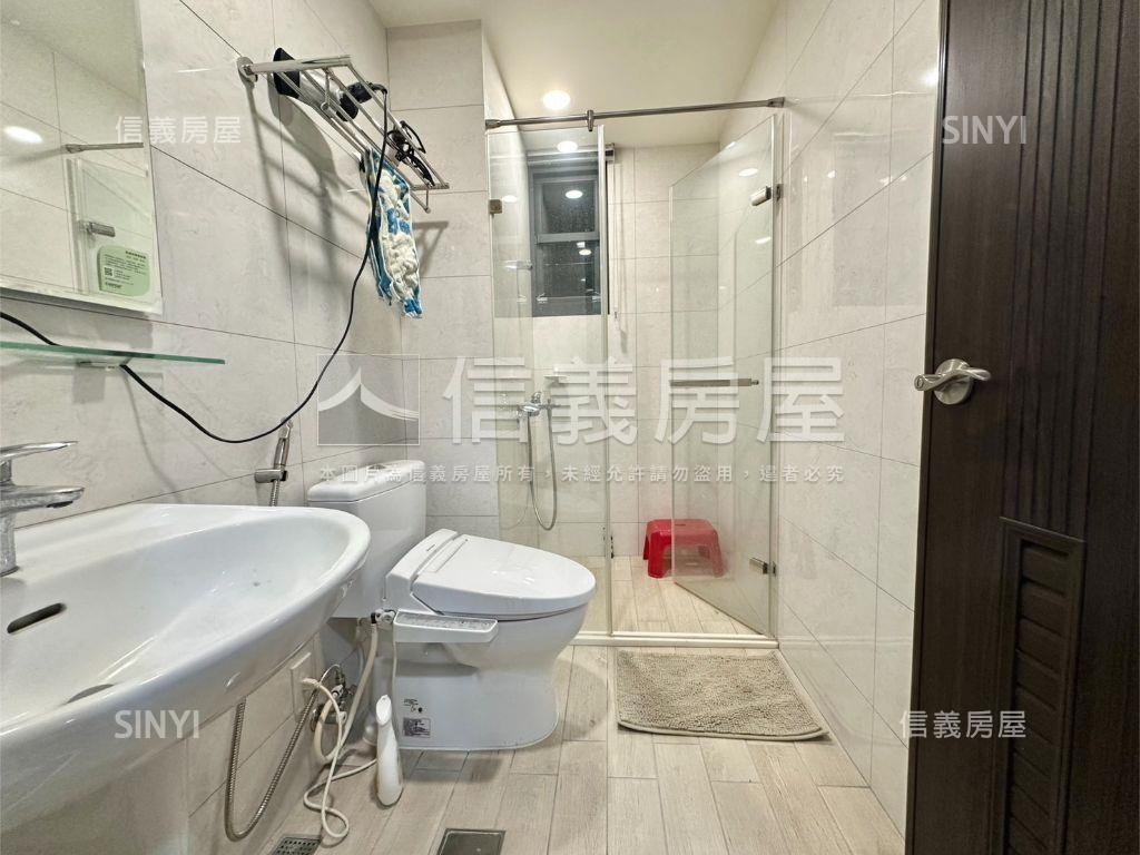 艾美館６景觀大兩房平車房屋室內格局與周邊環境