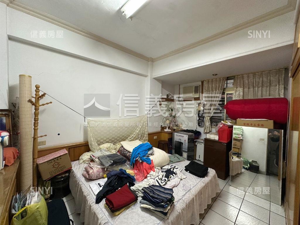 台北龍城稀有電梯頂加房屋室內格局與周邊環境