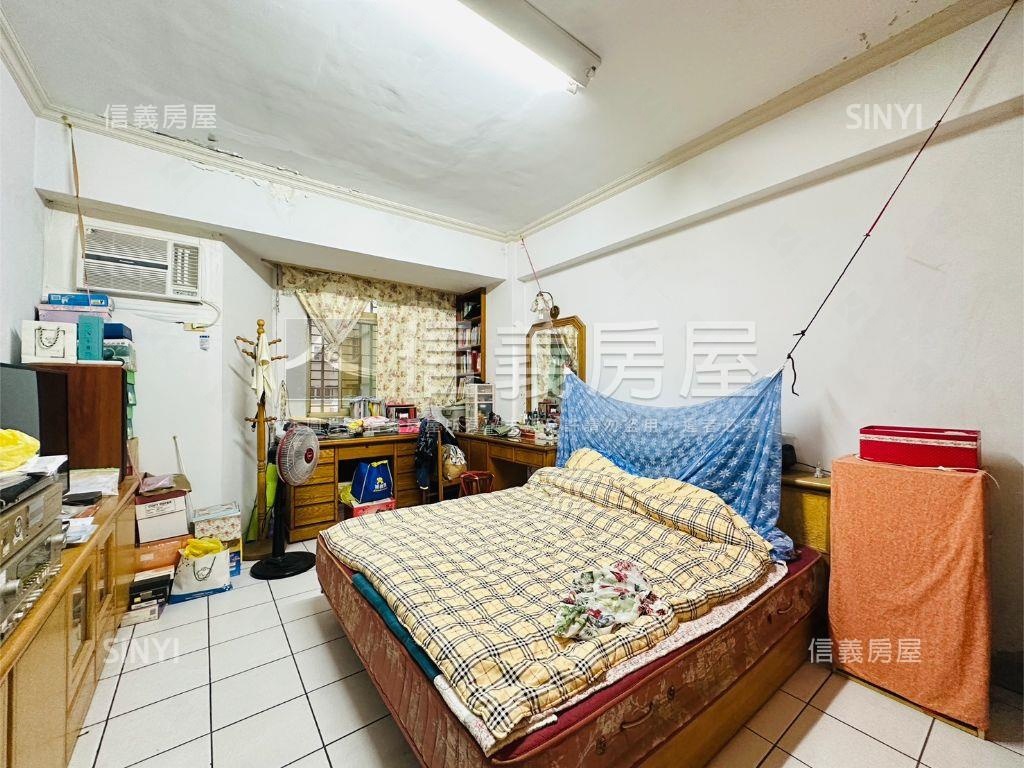 台北龍城稀有電梯頂加房屋室內格局與周邊環境