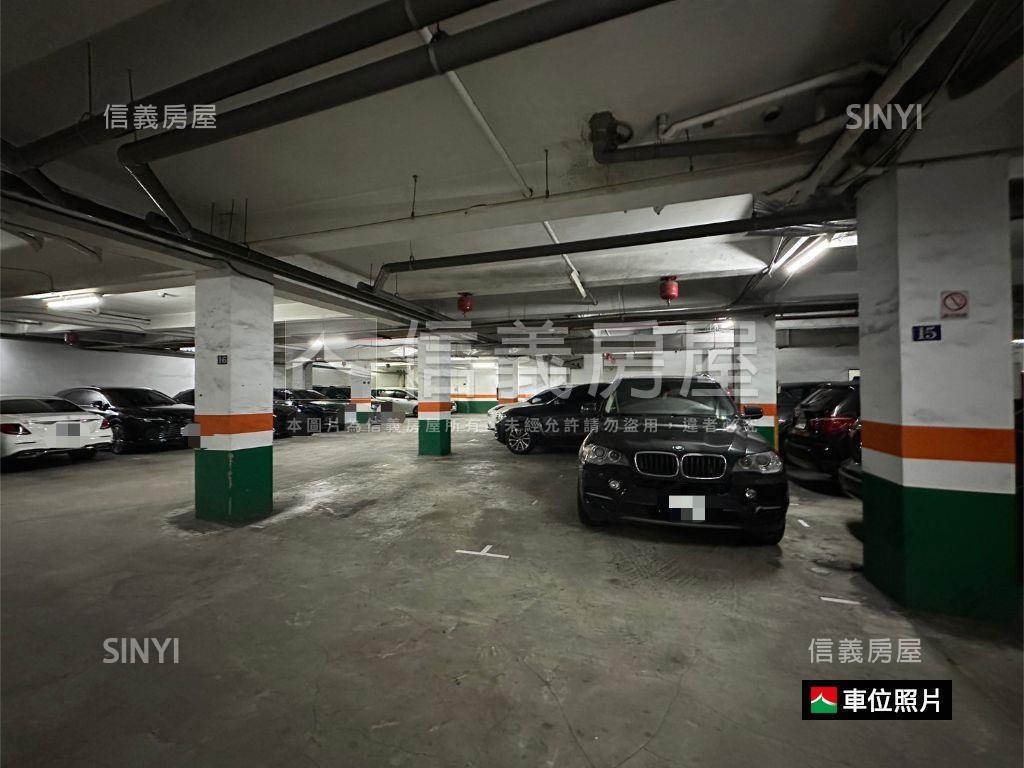 台北龍城稀有電梯頂加房屋室內格局與周邊環境