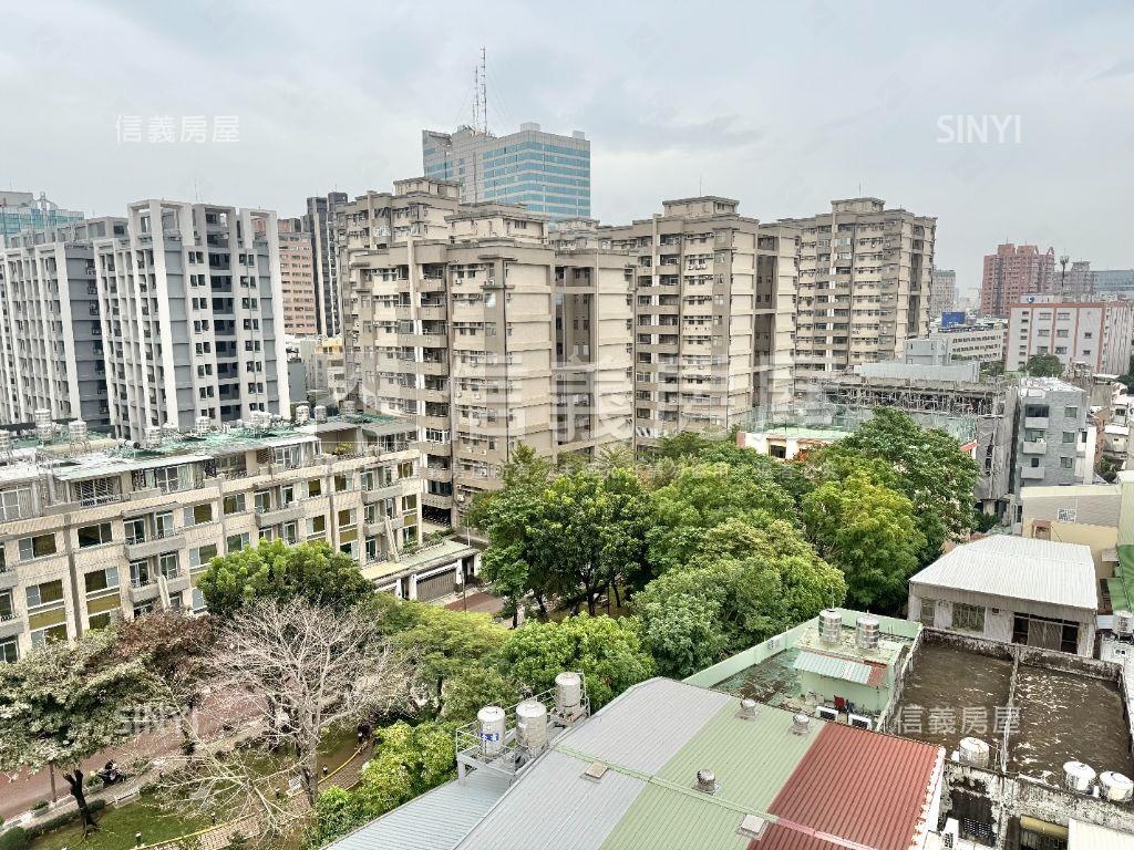 近成大雙陽台明亮三房房屋室內格局與周邊環境