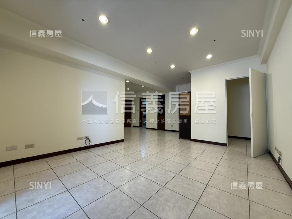 新秀賞漂亮三房房屋室內格局與周邊環境