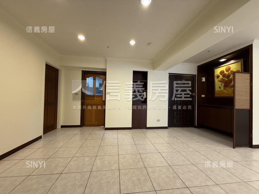 新秀賞漂亮三房房屋室內格局與周邊環境