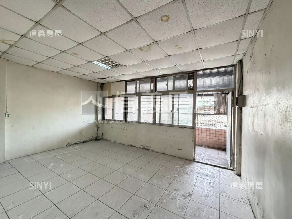 龍門透天店面房屋室內格局與周邊環境