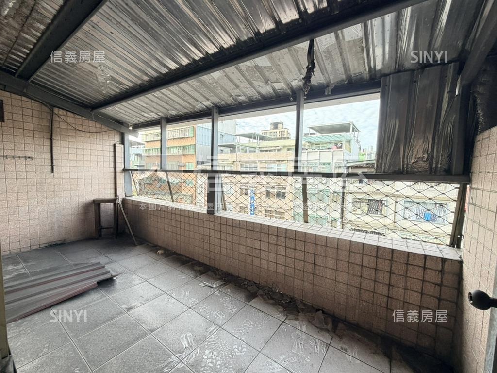 龍門透天店面房屋室內格局與周邊環境