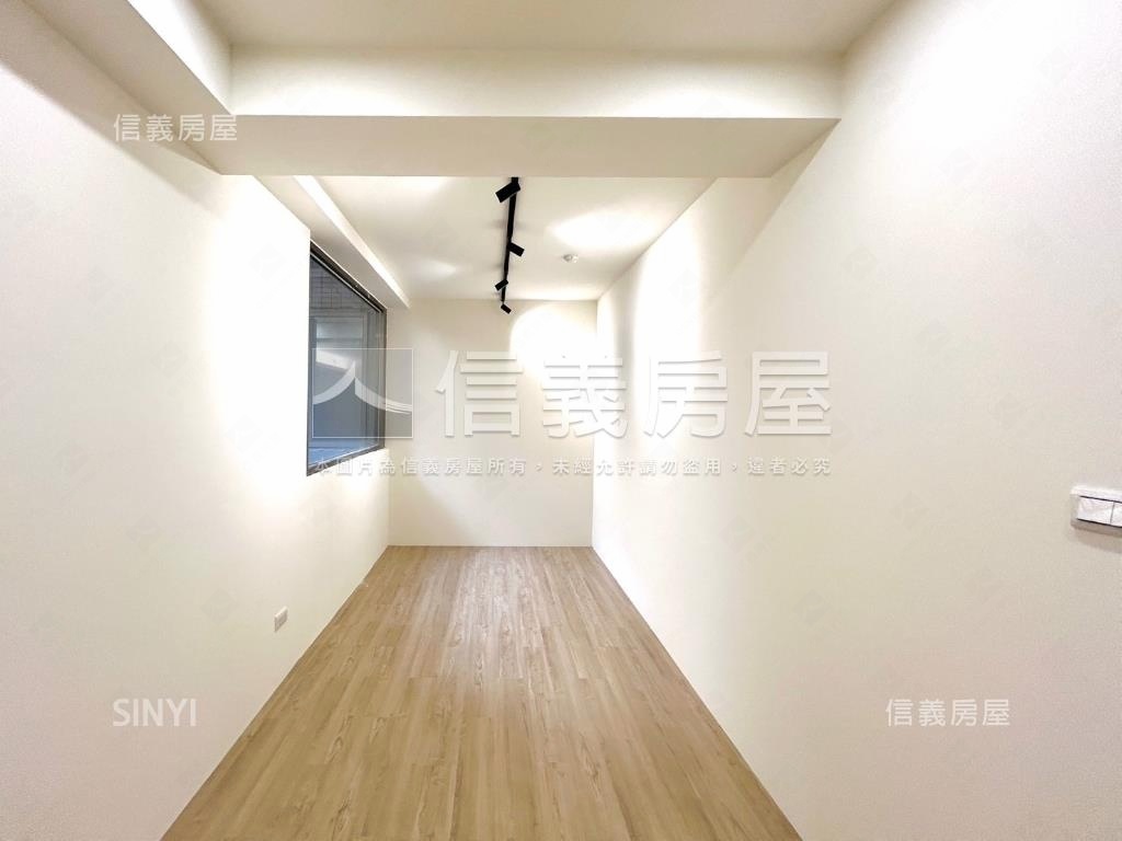 三民學區大空間附車位房屋室內格局與周邊環境
