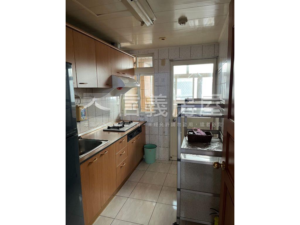 旭光順天稀有高樓三房房屋室內格局與周邊環境