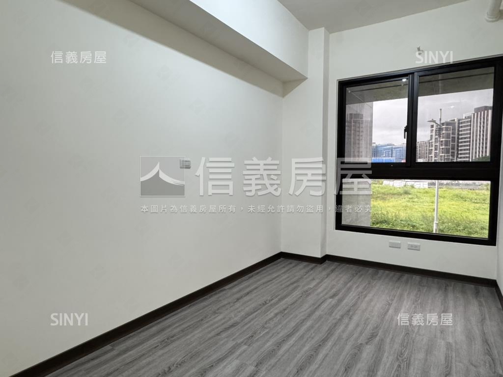 上謙城全新兩房坡平車位房屋室內格局與周邊環境