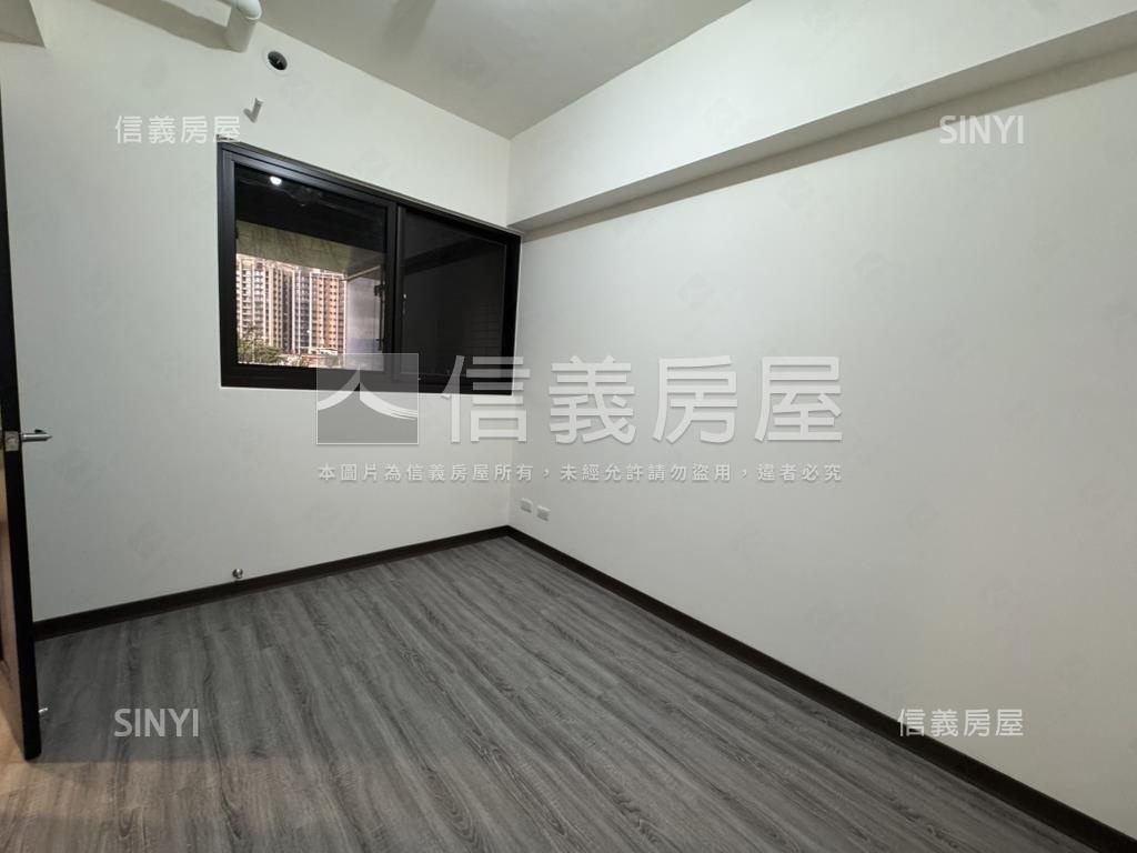 上謙城全新兩房坡平車位房屋室內格局與周邊環境