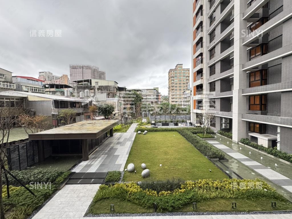 上謙城全新兩房坡平車位房屋室內格局與周邊環境