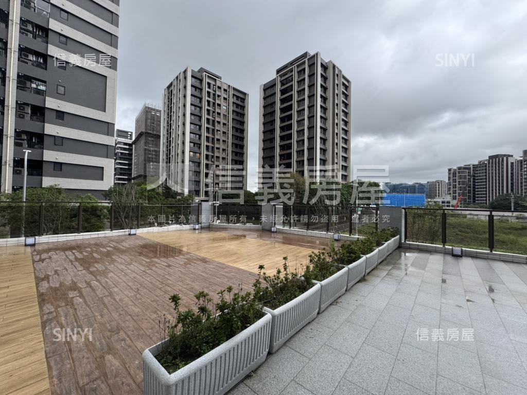 上謙城全新兩房坡平車位房屋室內格局與周邊環境