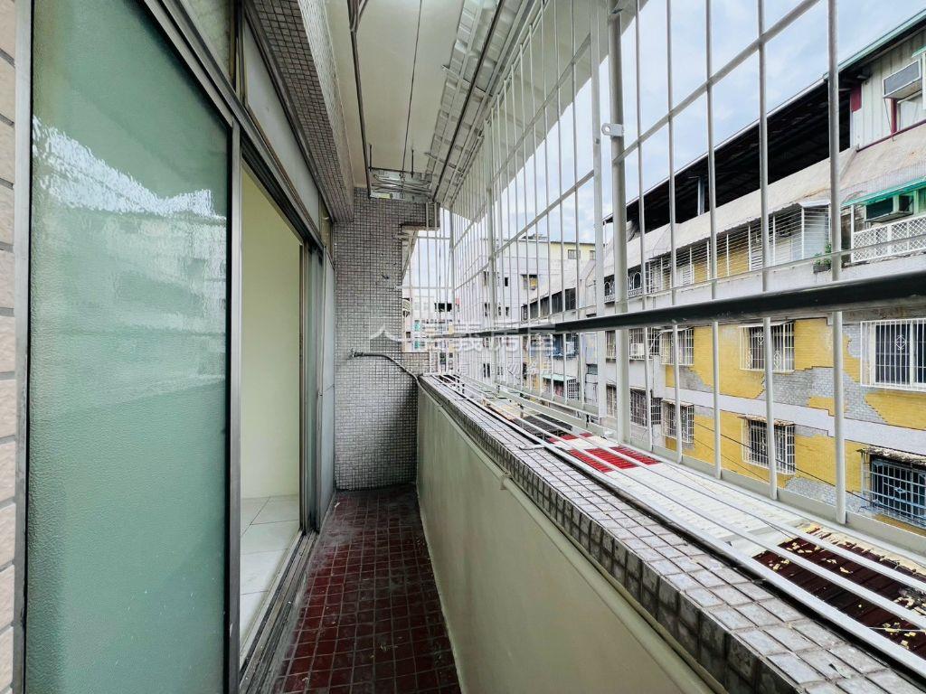大里近立人高中三房美寓房屋室內格局與周邊環境