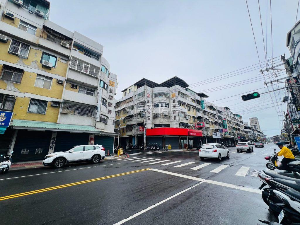 大里近立人高中三房美寓房屋室內格局與周邊環境
