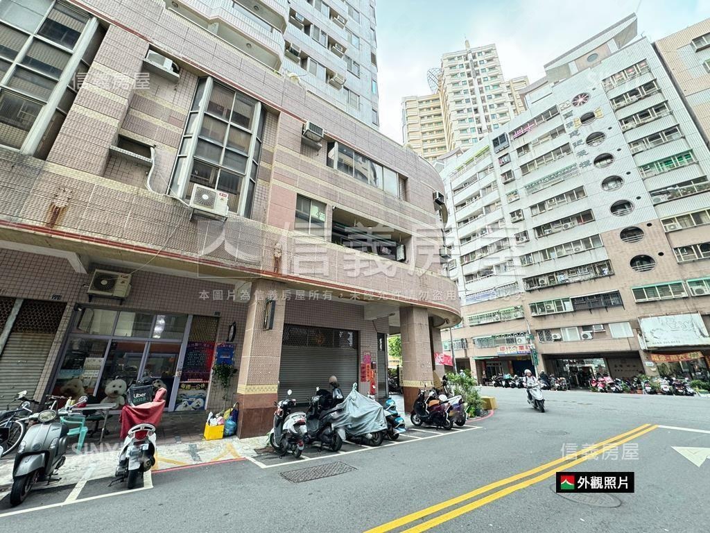 鼎山家樂福‧近輕軌店住房屋室內格局與周邊環境