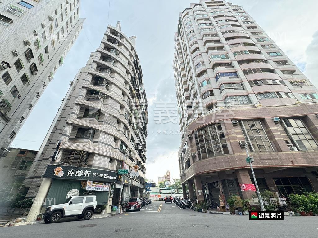 鼎山家樂福‧近輕軌店住房屋室內格局與周邊環境