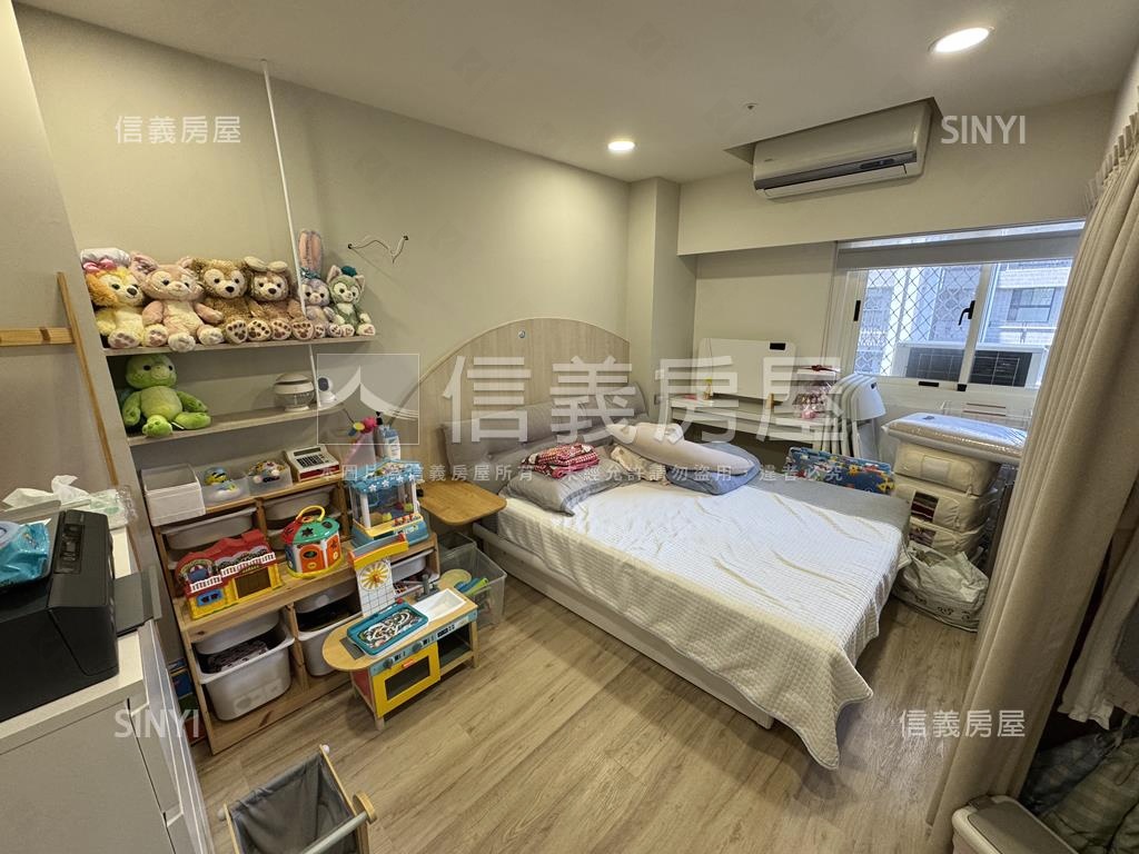 近１２期敦園４房平面車位房屋室內格局與周邊環境