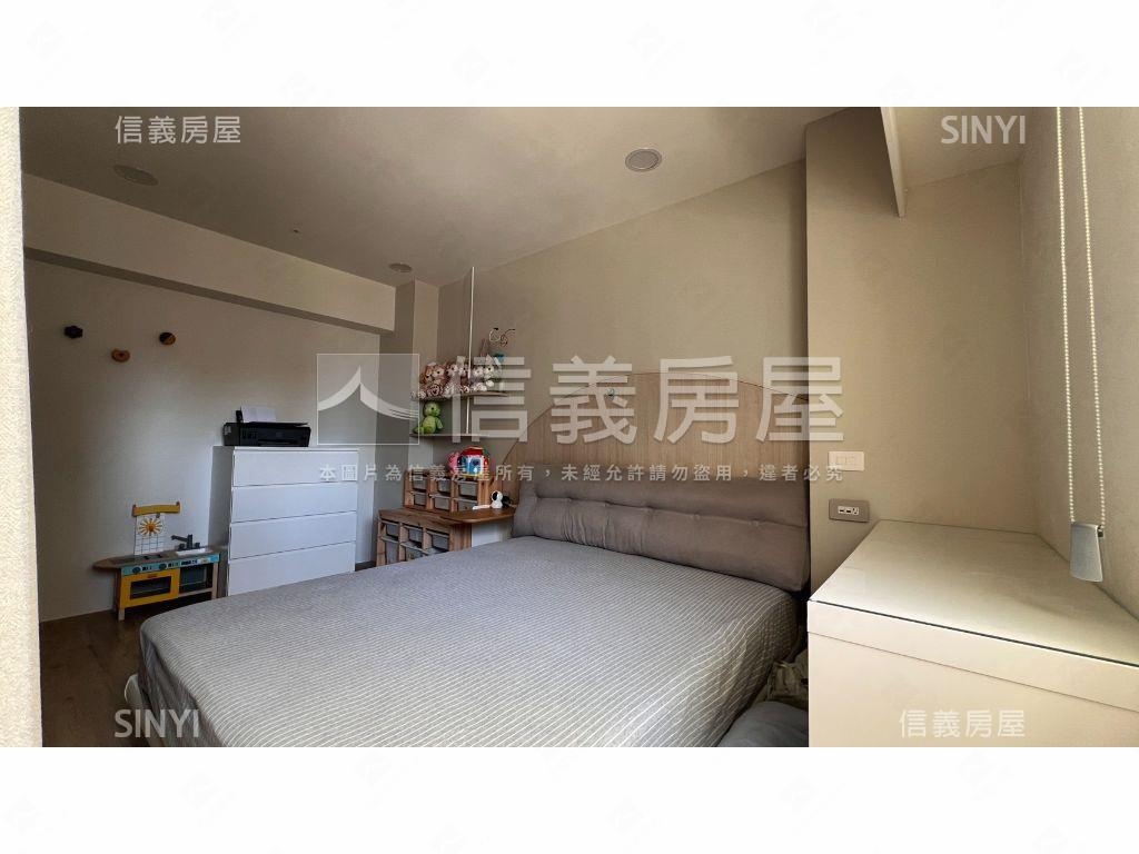 近１２期敦園４房平面車位房屋室內格局與周邊環境