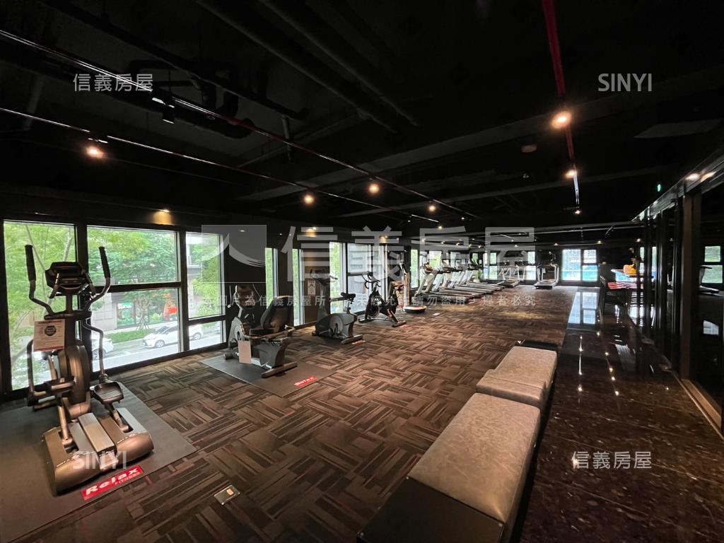 青の森沐光兩房車位房屋室內格局與周邊環境