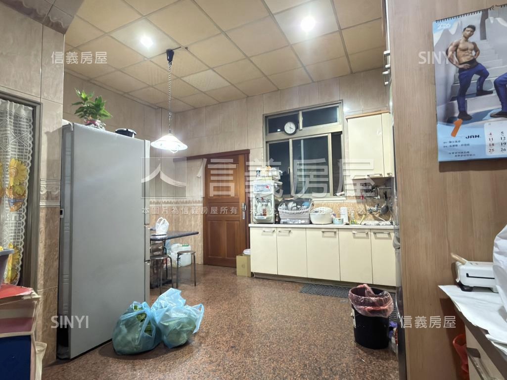 黎明路大空間美透天房屋室內格局與周邊環境