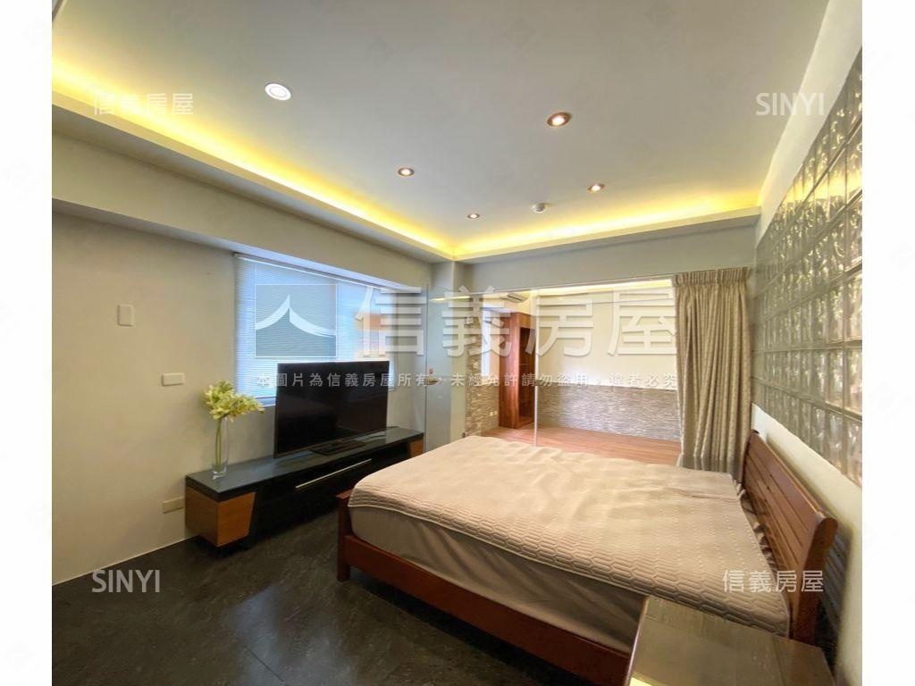 近文化中心三房附車位房屋室內格局與周邊環境