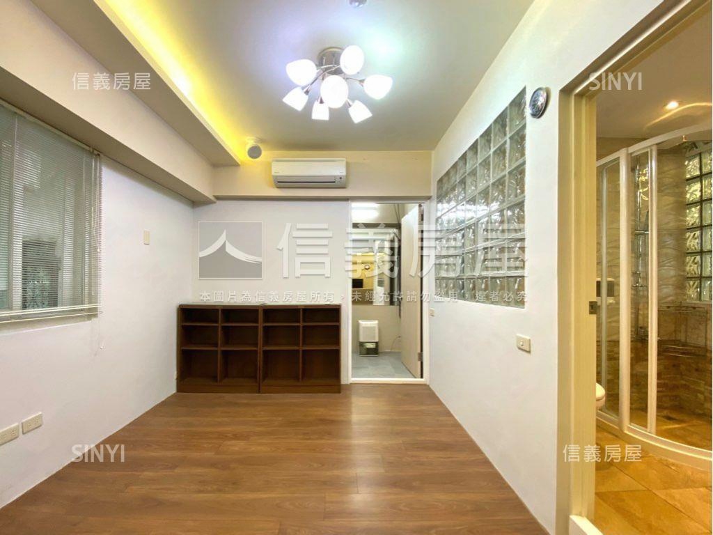 近文化中心三房附車位房屋室內格局與周邊環境