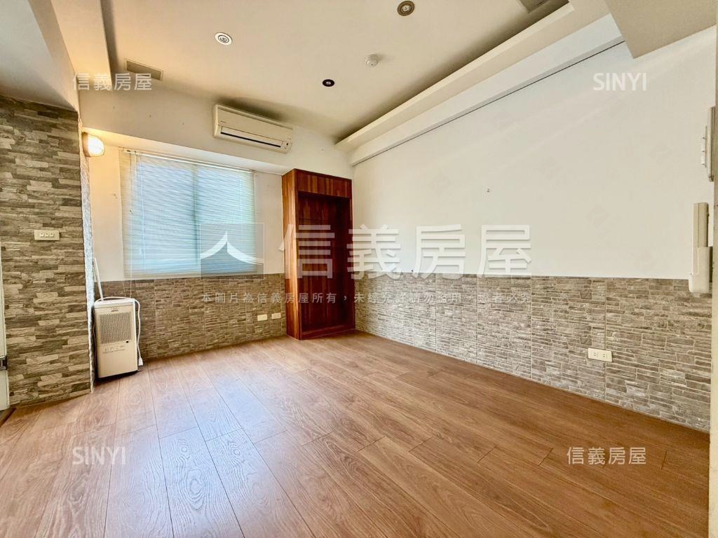 近文化中心三房附車位房屋室內格局與周邊環境