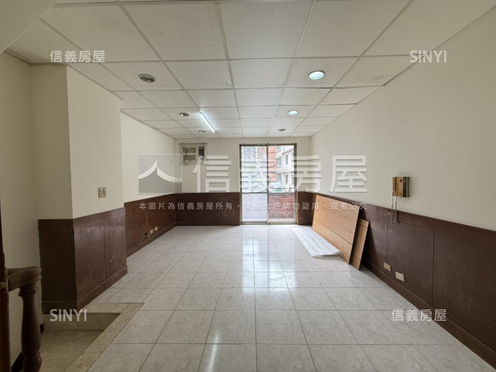 近內壢火車站黃金透店房屋室內格局與周邊環境