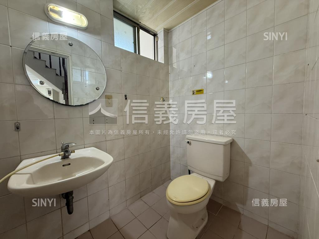 近內壢火車站黃金透店房屋室內格局與周邊環境