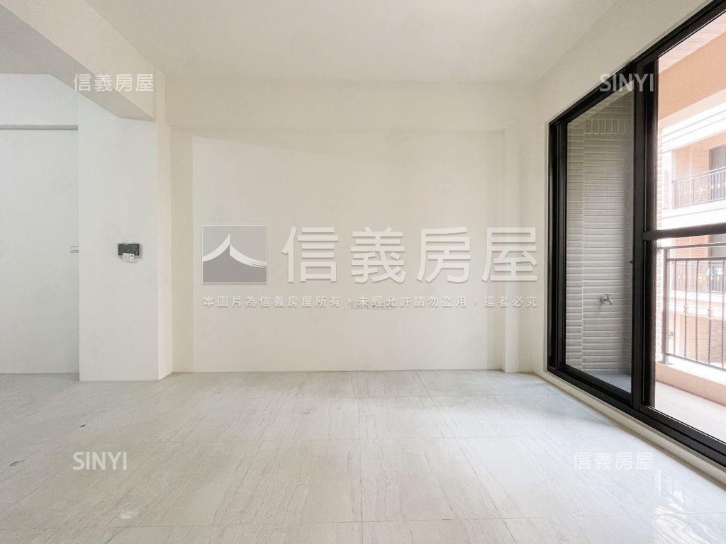 小港質感未入住社區型車墅房屋室內格局與周邊環境