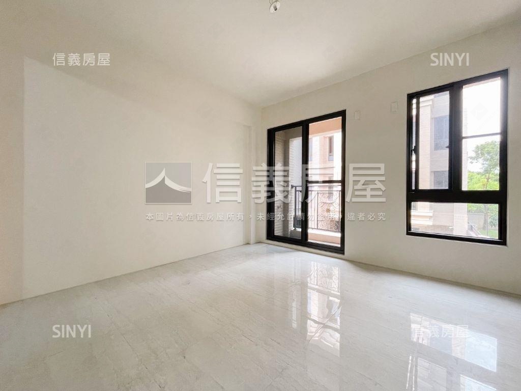 小港質感未入住社區型車墅房屋室內格局與周邊環境