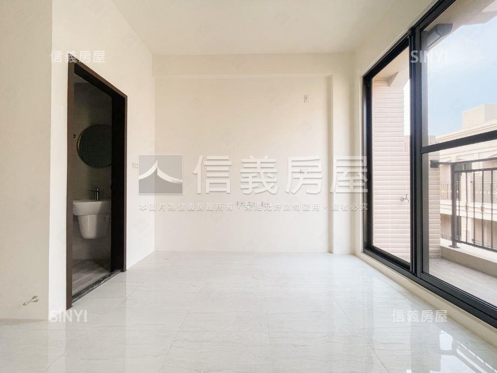 小港質感未入住社區型車墅房屋室內格局與周邊環境