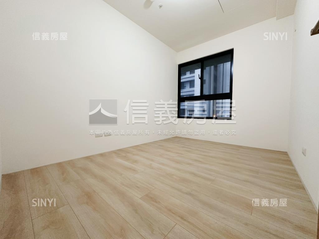 驚！富御中庭三房車位房屋室內格局與周邊環境