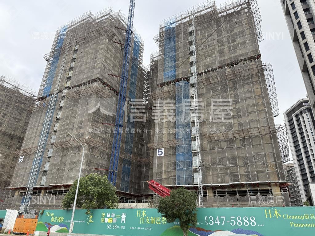 青埔特區璞園露臺三房車位房屋室內格局與周邊環境