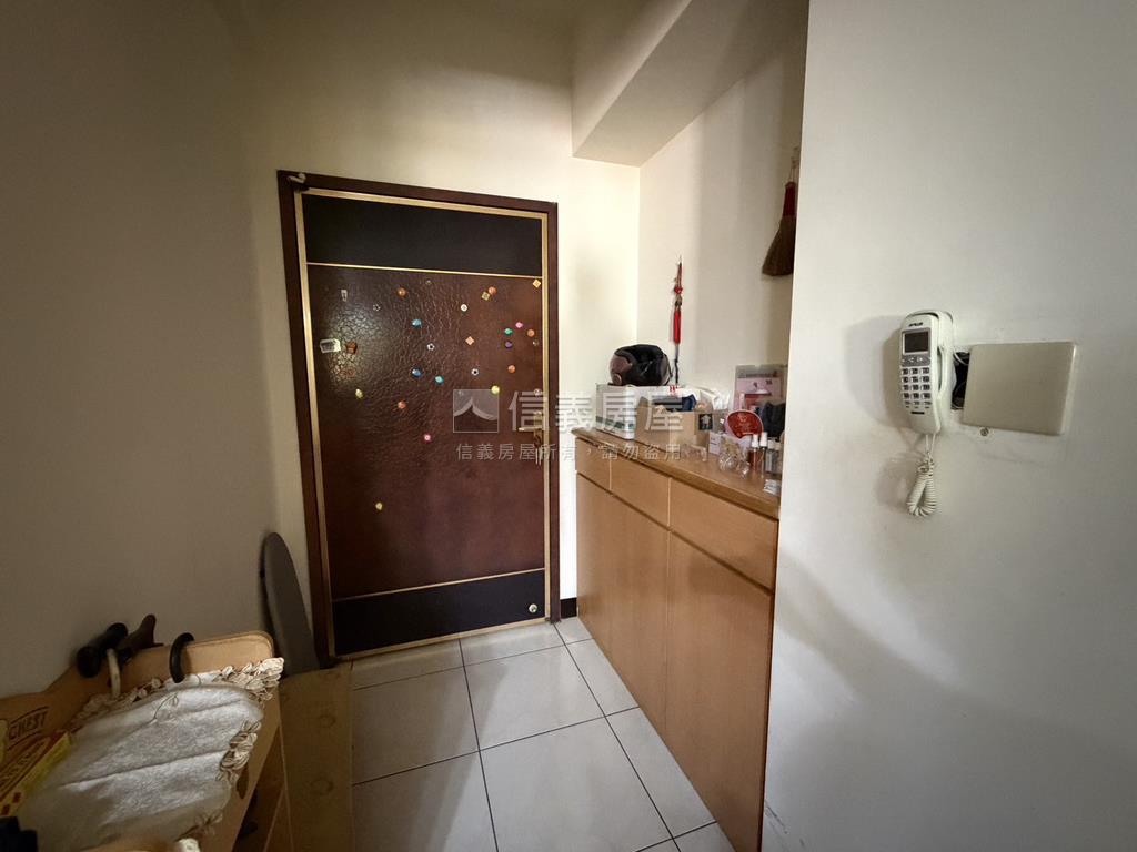 近彰基龍極品９樓房屋室內格局與周邊環境