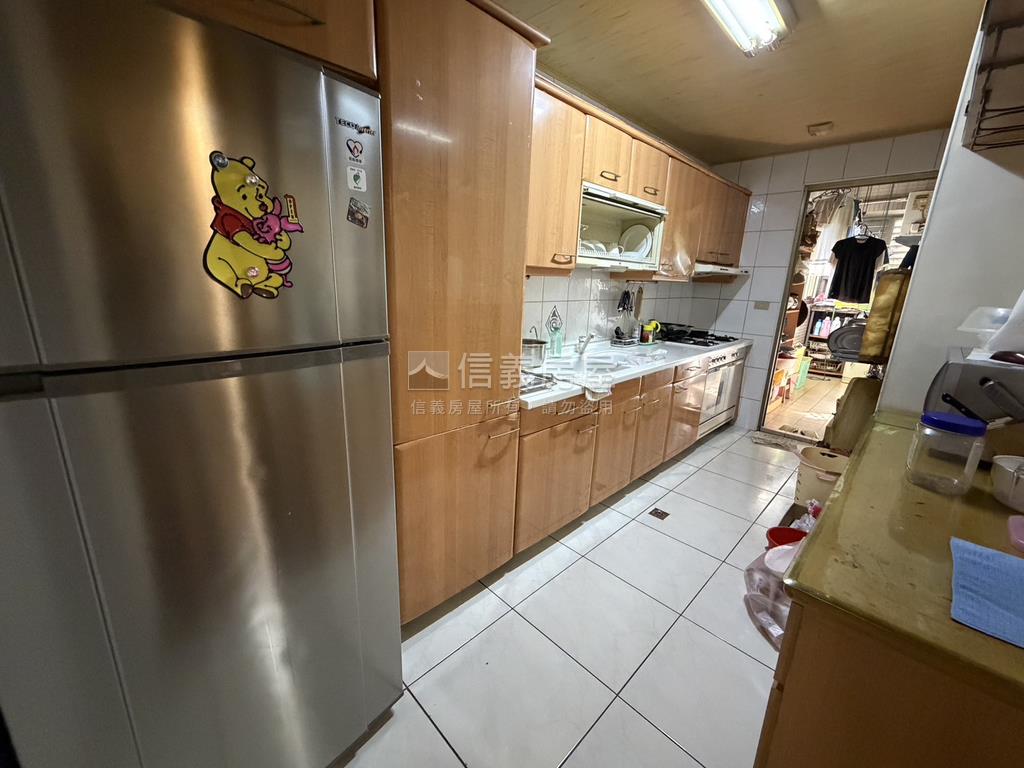 近彰基龍極品９樓房屋室內格局與周邊環境