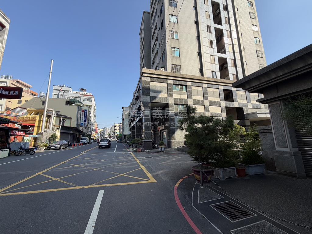 近彰基龍極品９樓房屋室內格局與周邊環境