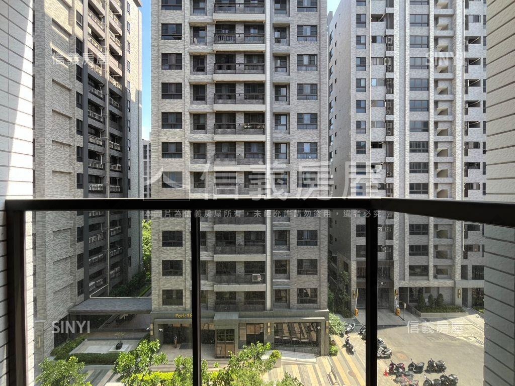 新潤心苑全新三房房屋室內格局與周邊環境
