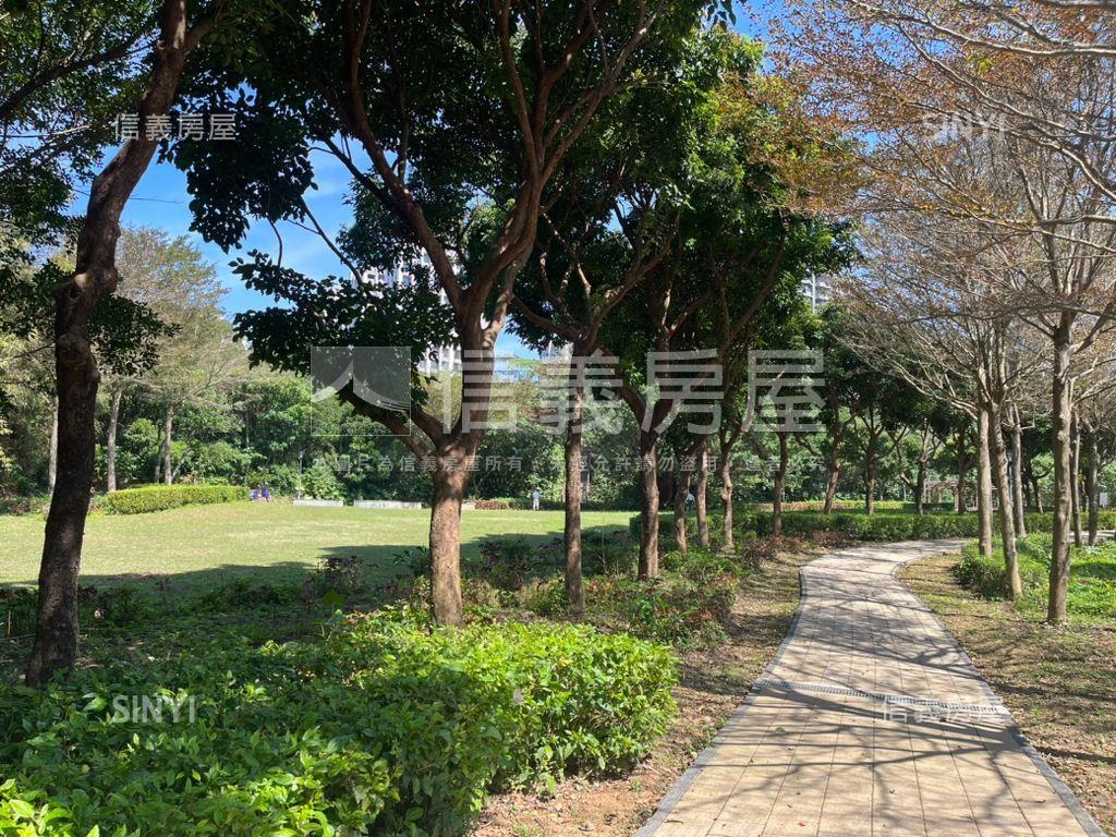 新潤心苑全新三房房屋室內格局與周邊環境