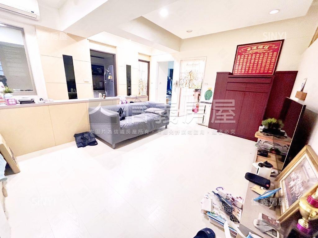 近三鐵共站採光２房１室房屋室內格局與周邊環境