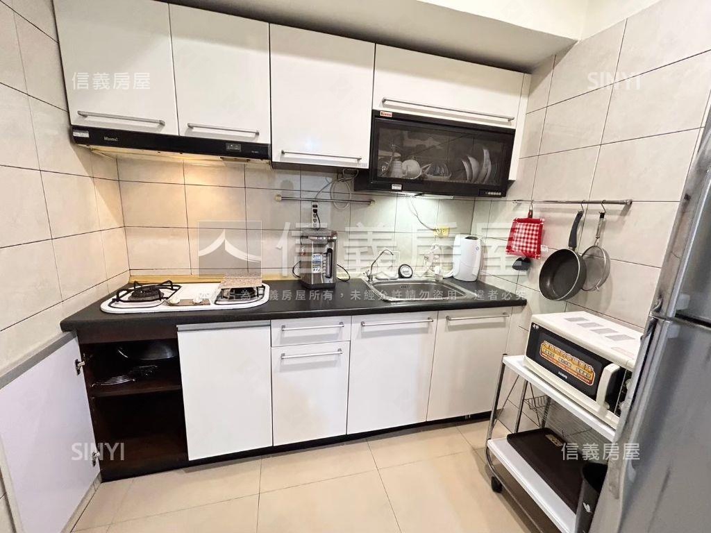 近三鐵共站採光２房１室房屋室內格局與周邊環境