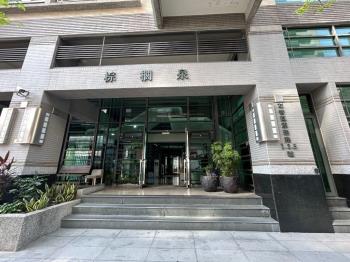 近三鐵共站採光２房１室