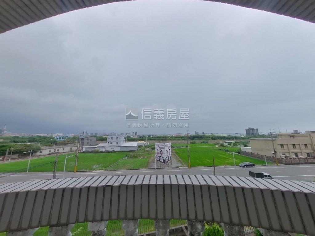 稀有釋出前庭後院花園透天房屋室內格局與周邊環境